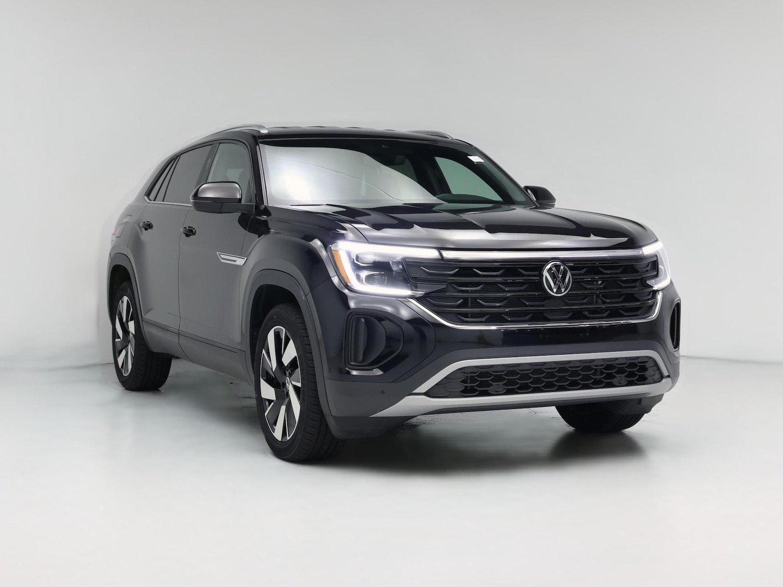 2025 Volkswagen Atlas Cross Sport SE w/Tech - Photo 1