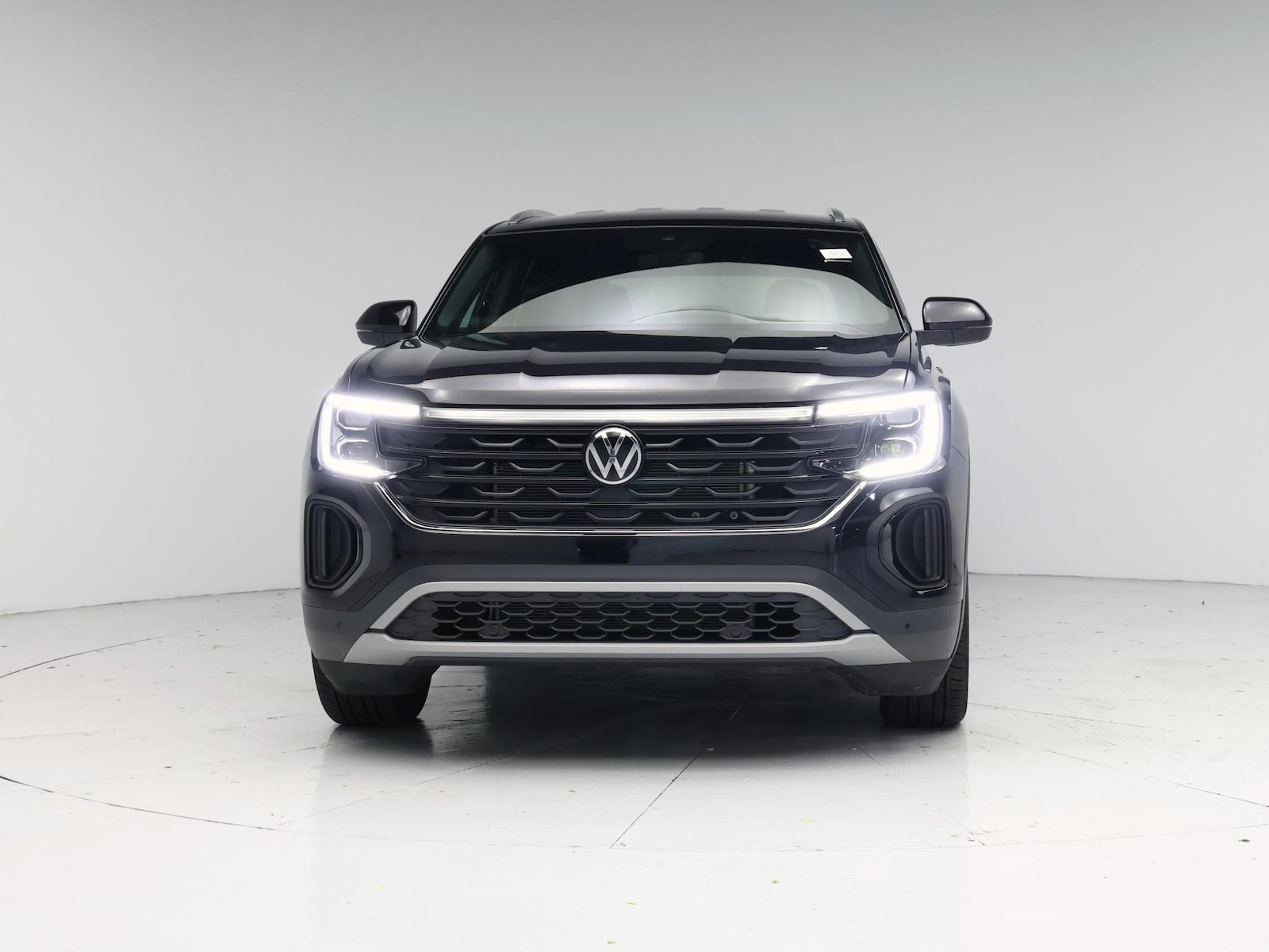 2025 Volkswagen Atlas Cross Sport SE w/Tech - Photo 6