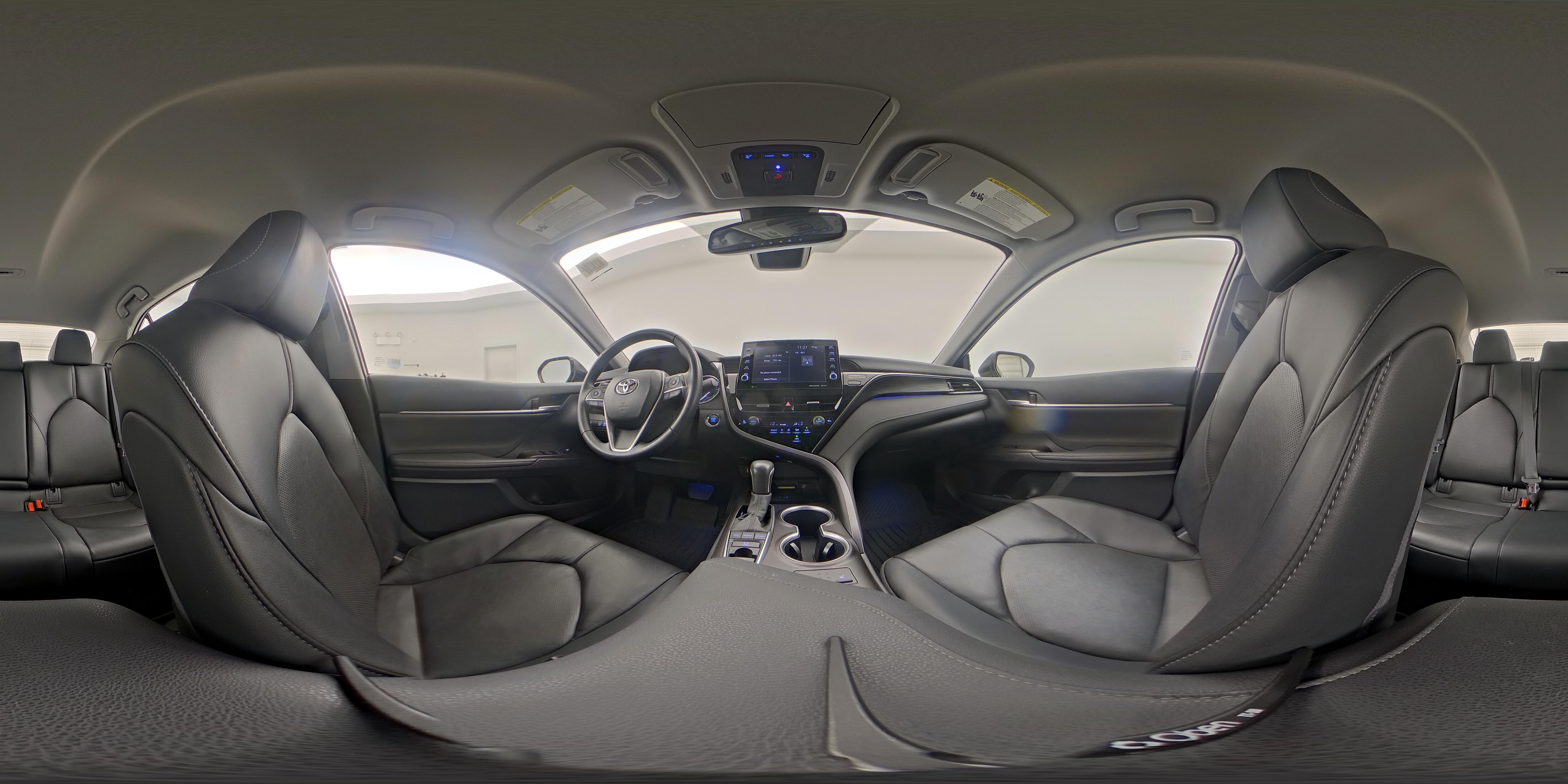 2024 Toyota Camry XLE - Photo 24