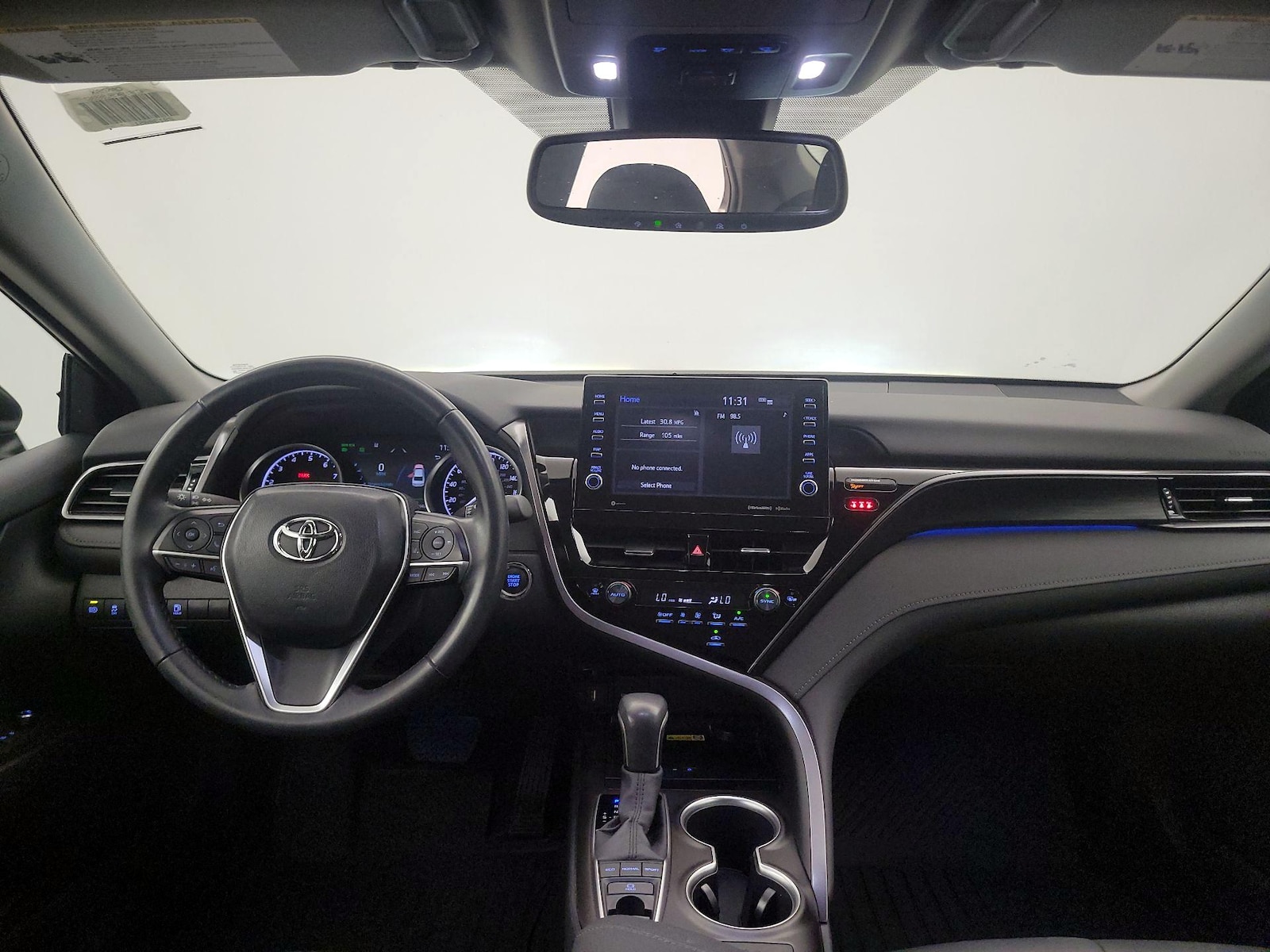 2024 Toyota Camry XLE - Photo 10