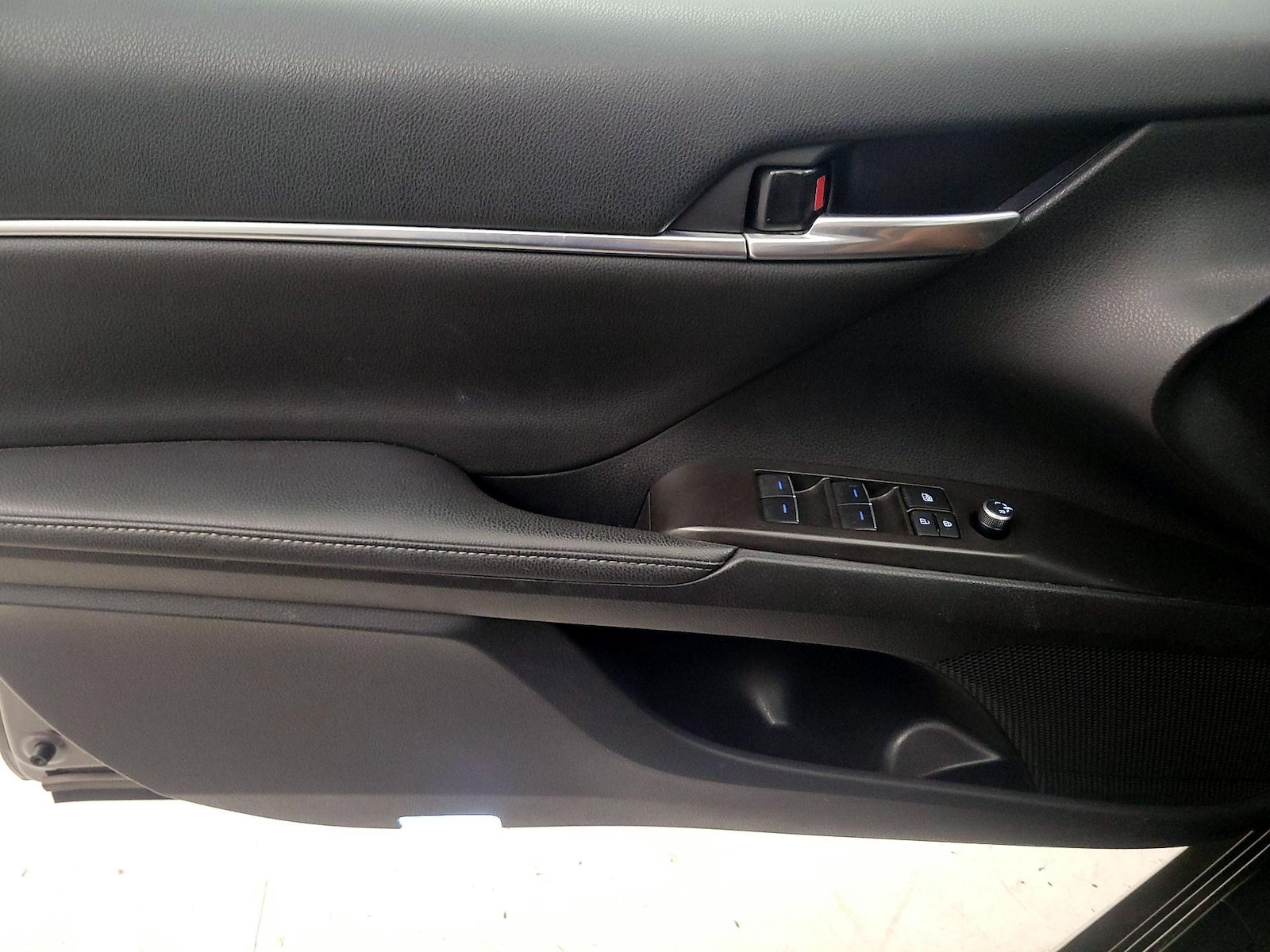 2024 Toyota Camry XLE - Photo 13