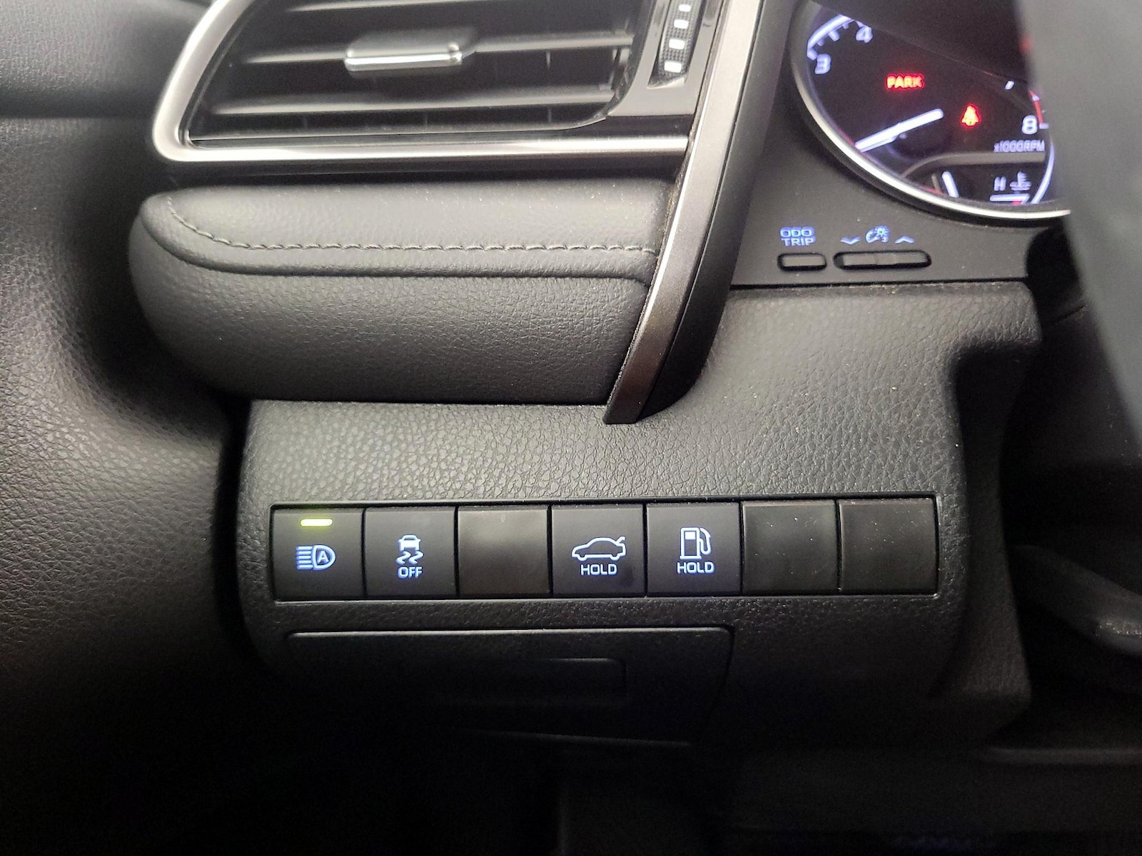 2024 Toyota Camry XLE - Photo 14