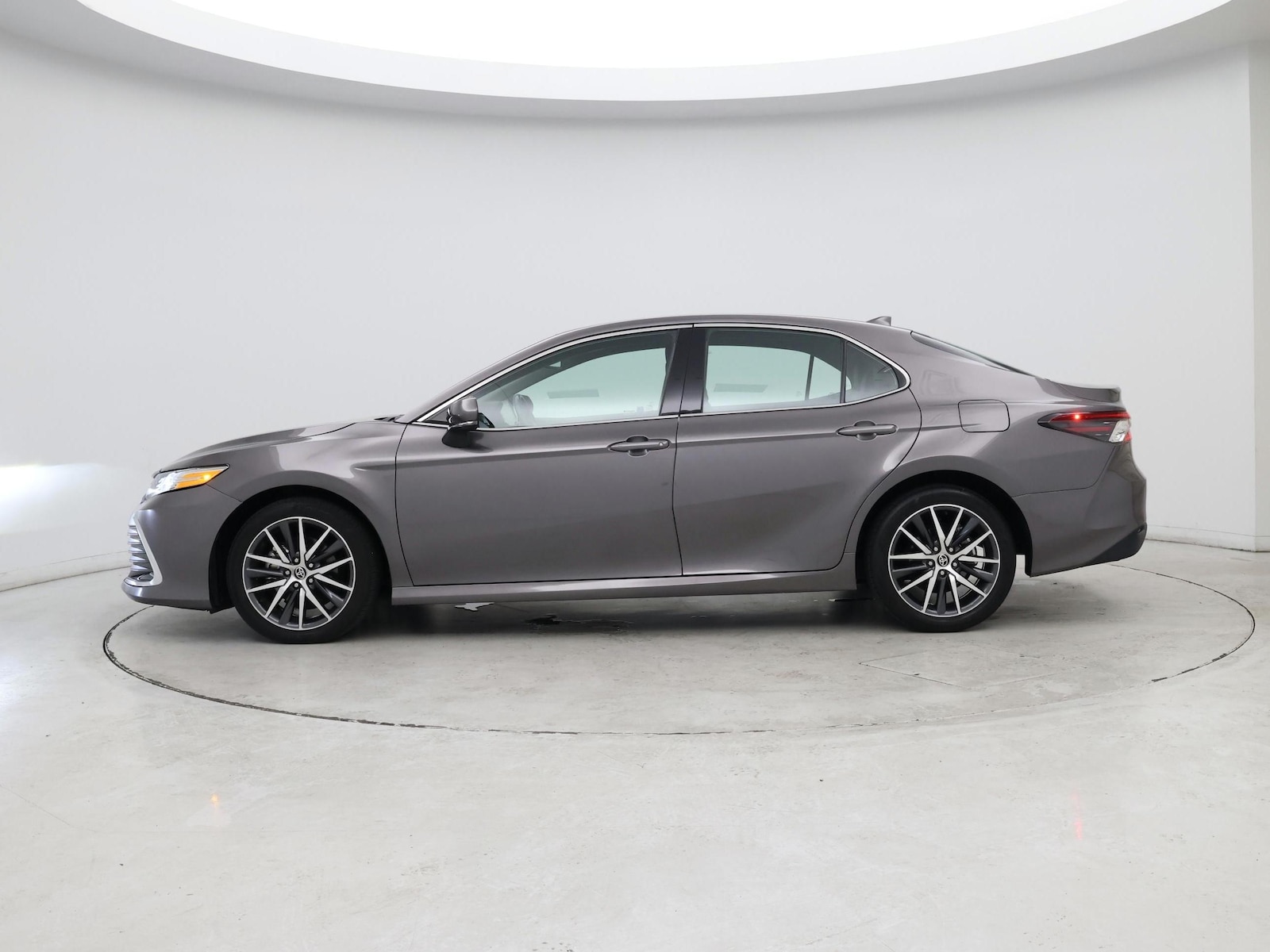 2024 Toyota Camry XLE - Photo 4