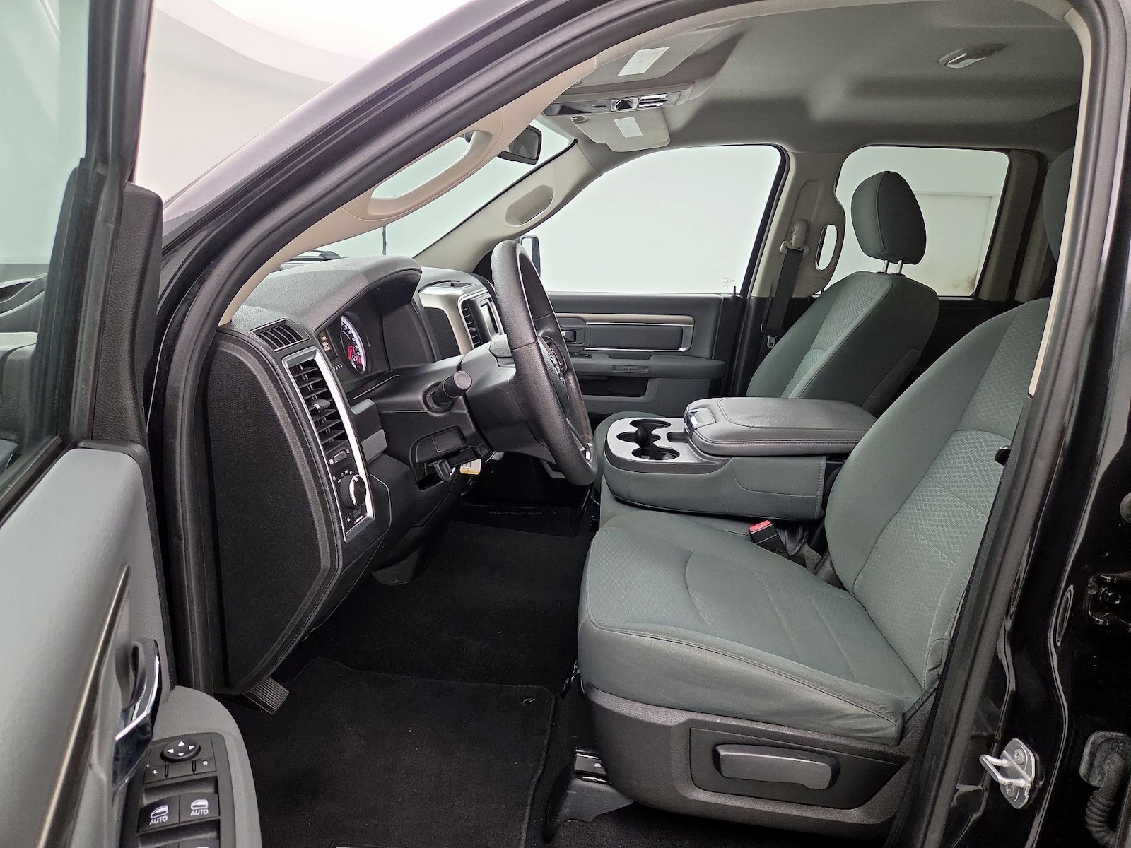 2016 RAM Ram 1500 Pickup SLT - Photo 12