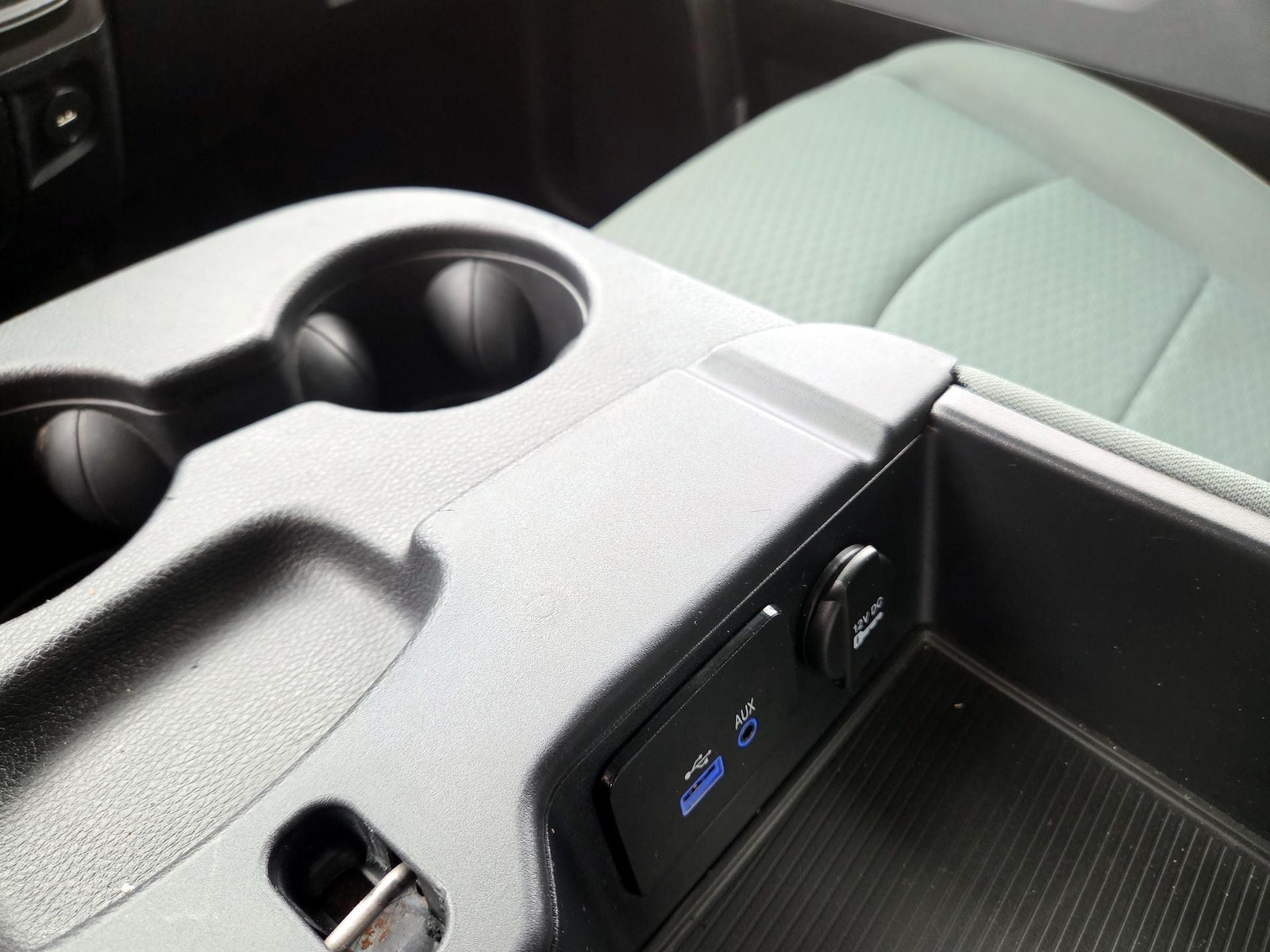 2016 RAM Ram 1500 Pickup SLT - Photo 18