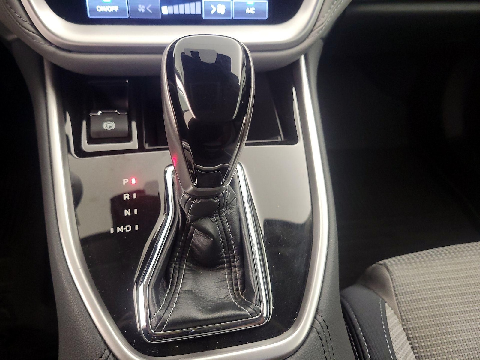 2024 Subaru Outback Premium - Photo 18