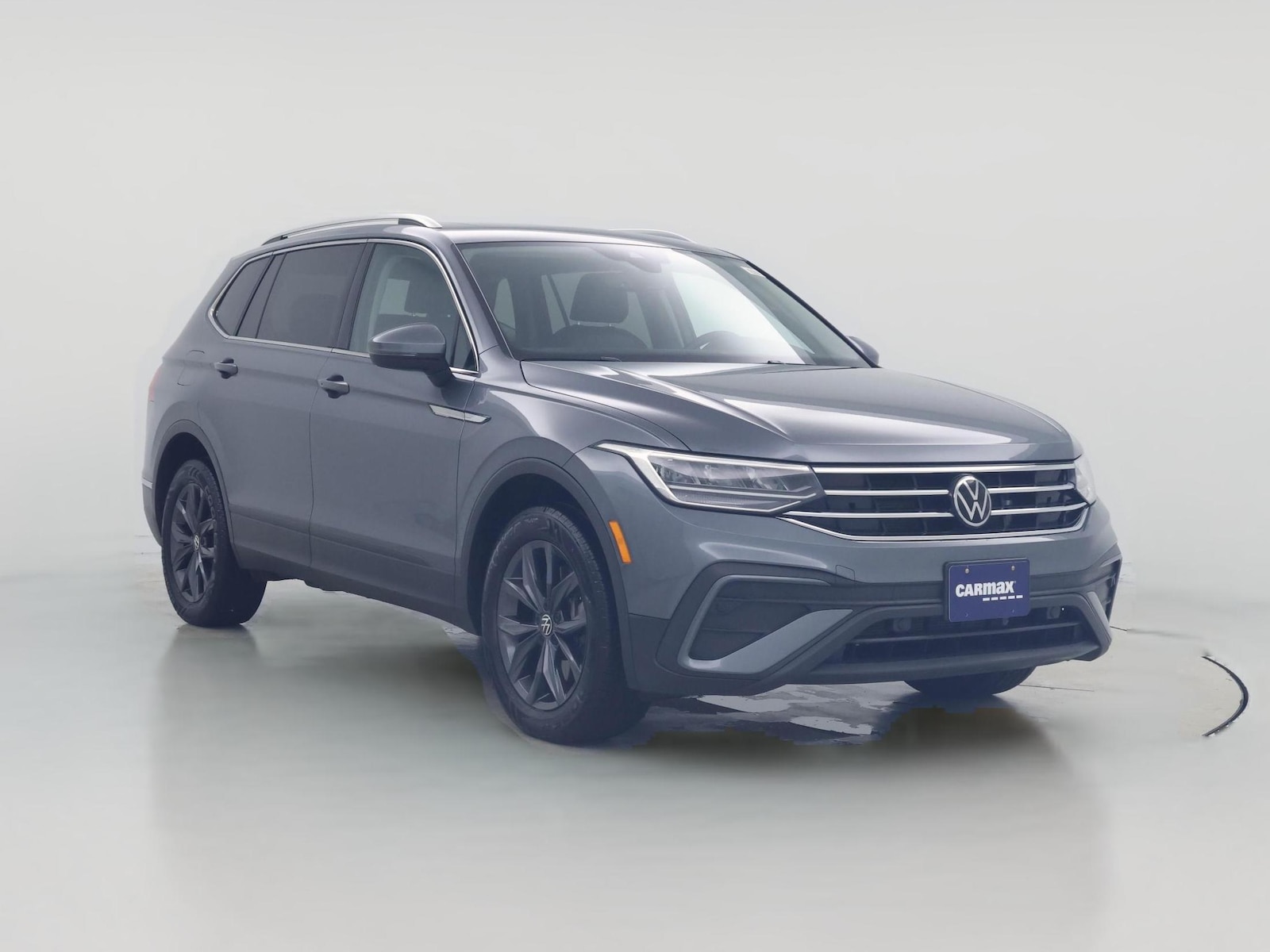 2022 Volkswagen Tiguan SE - Photo 1