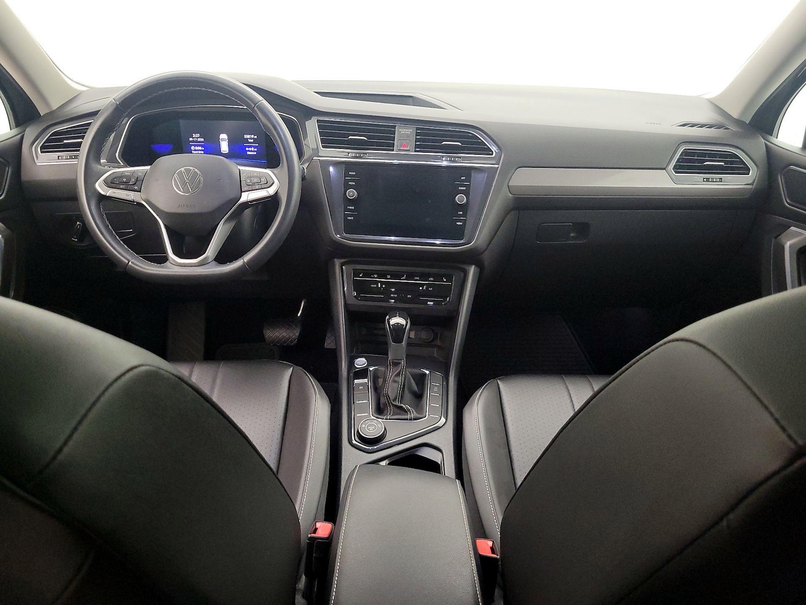 2022 Volkswagen Tiguan SE - Photo 10