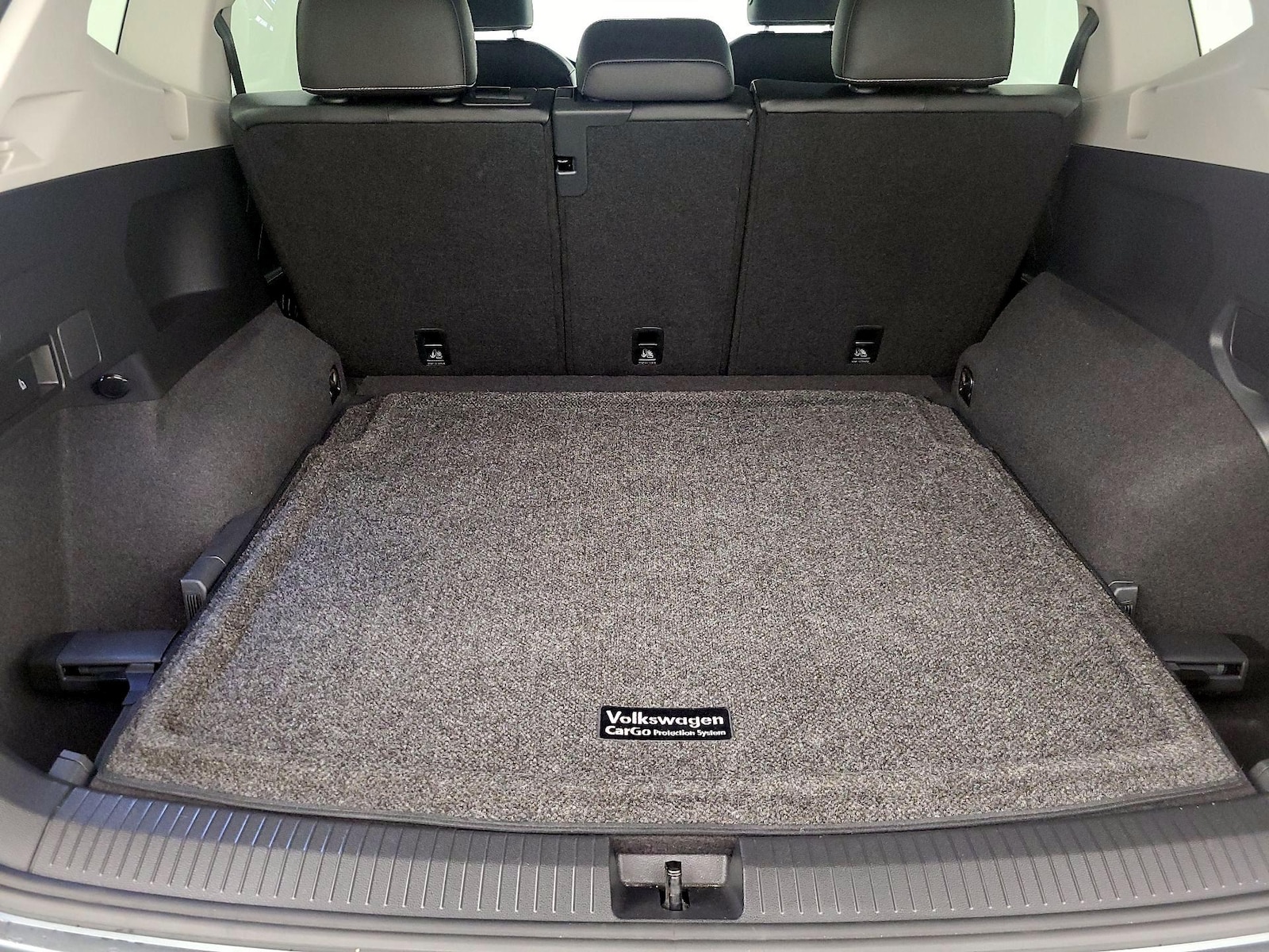 2022 Volkswagen Tiguan SE - Photo 22