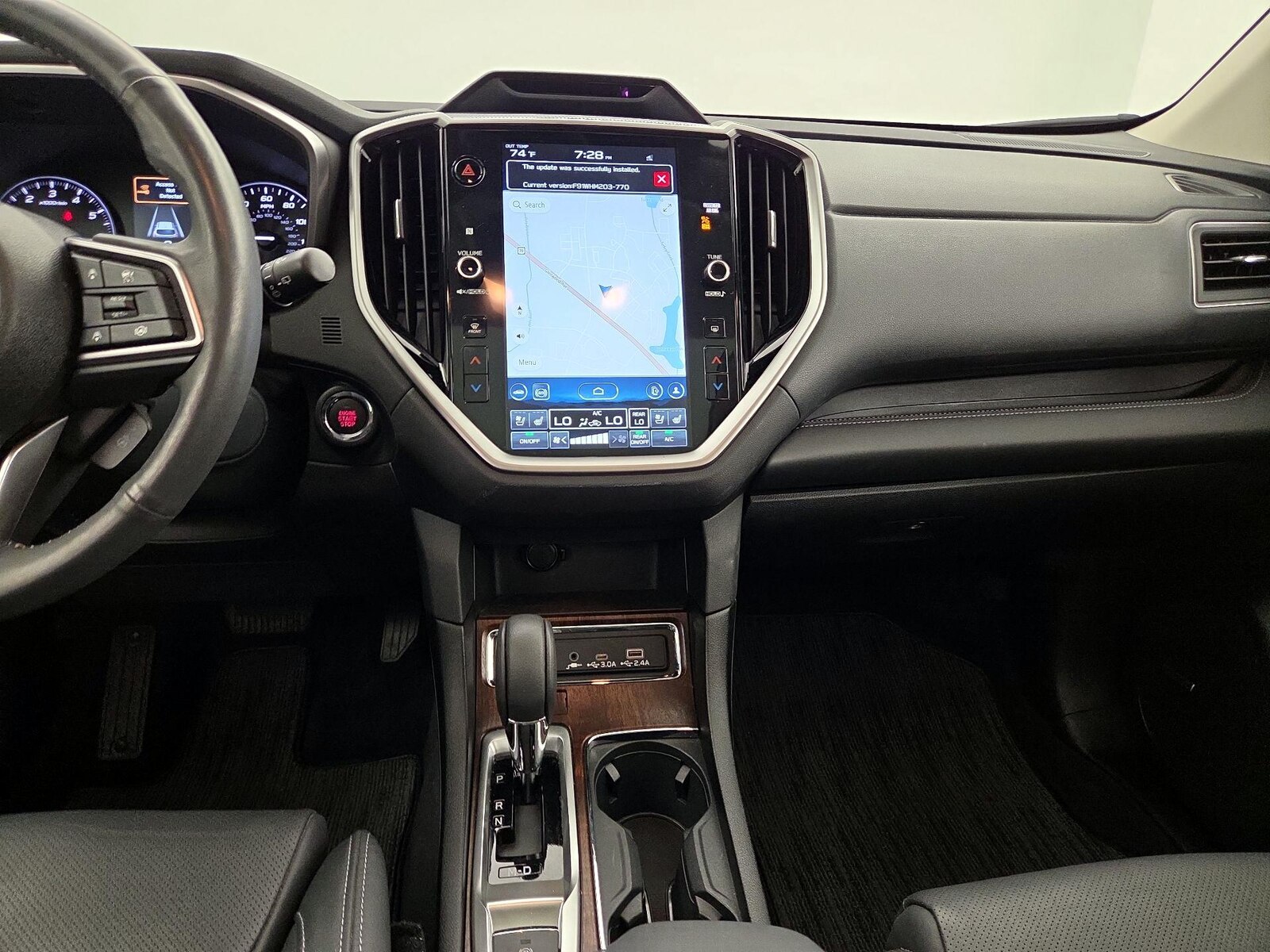 Apple CarPlay® & Android Auto™