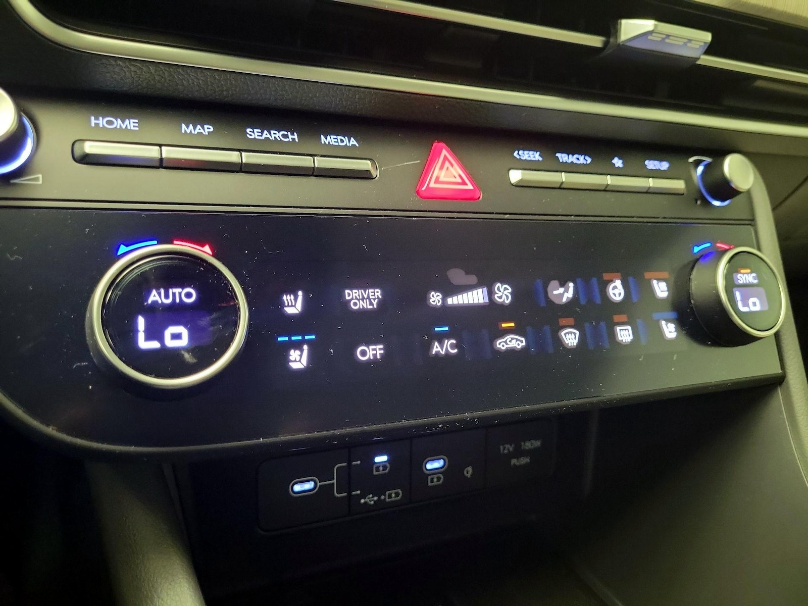 2026 Hyundai Sonata Hybrid Limited - Photo 18