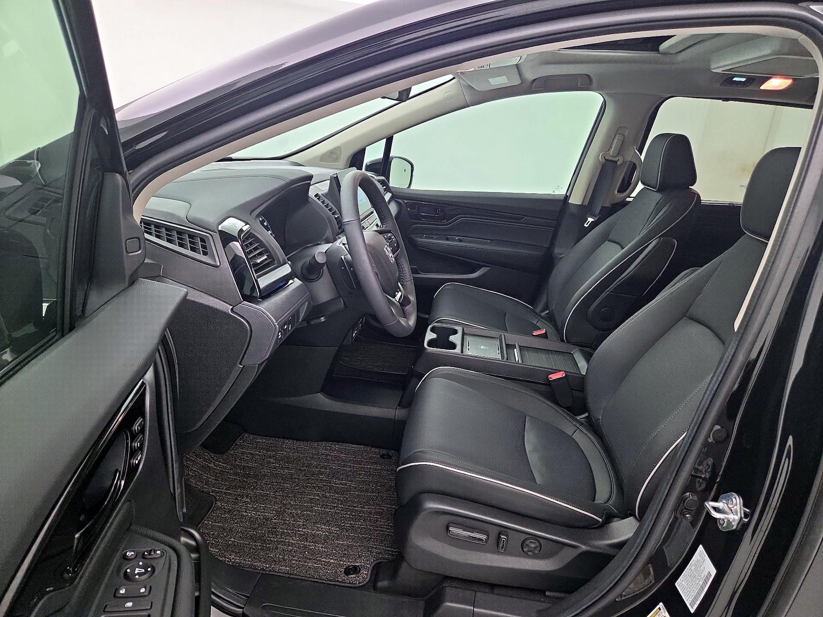 2026 Honda Odyssey Elite - Photo 12