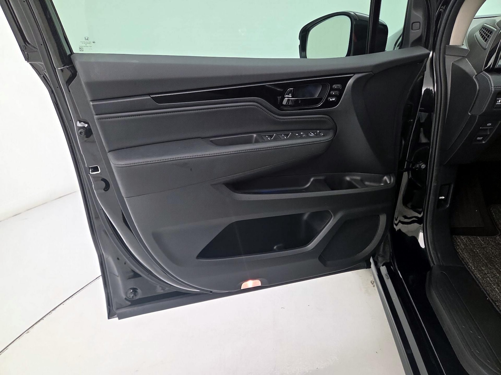 2026 Honda Odyssey Elite - Photo 13
