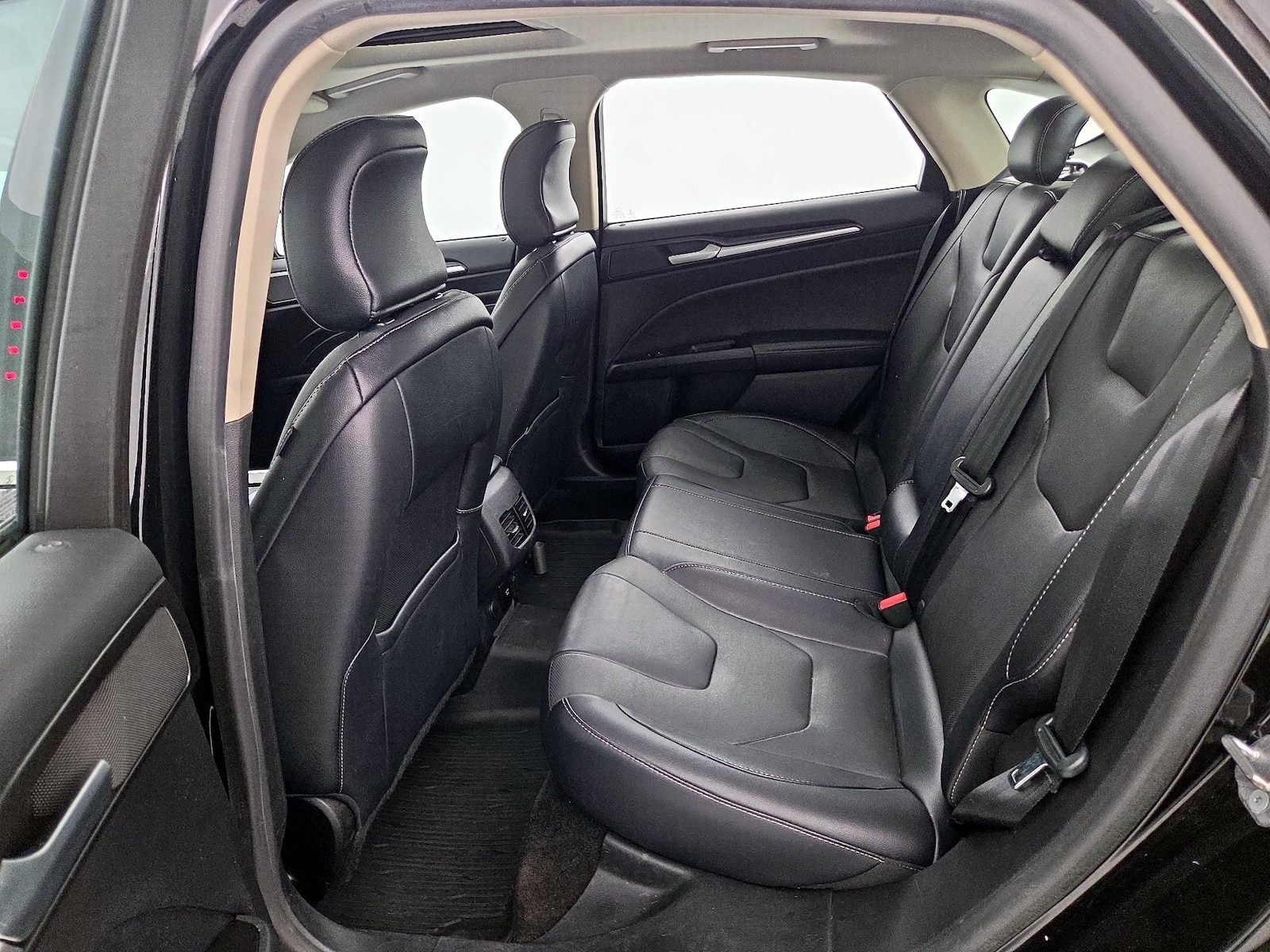 2018 Ford Fusion Energi Titanium - Photo 22