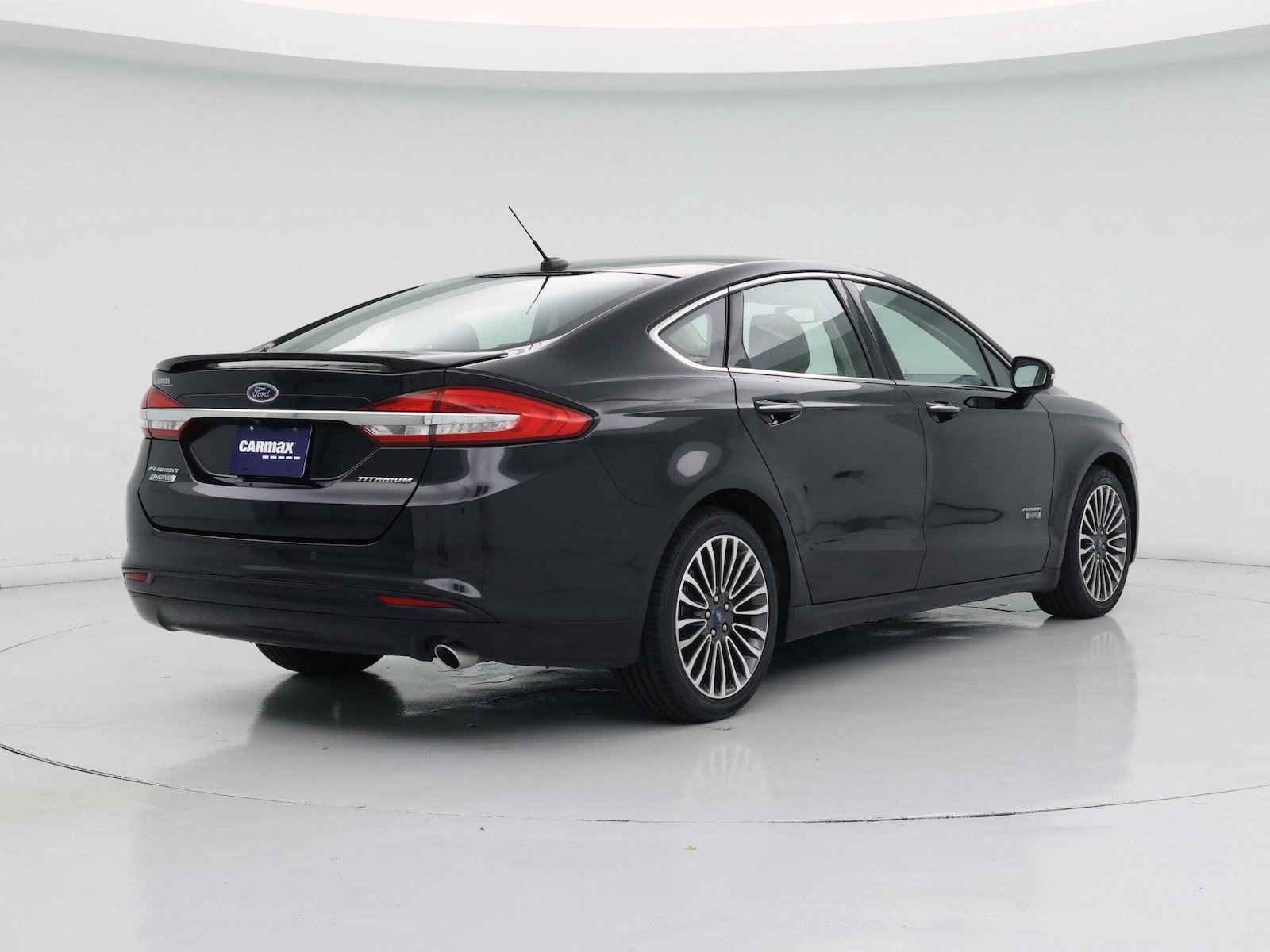 2018 Ford Fusion Energi Titanium - Photo 9