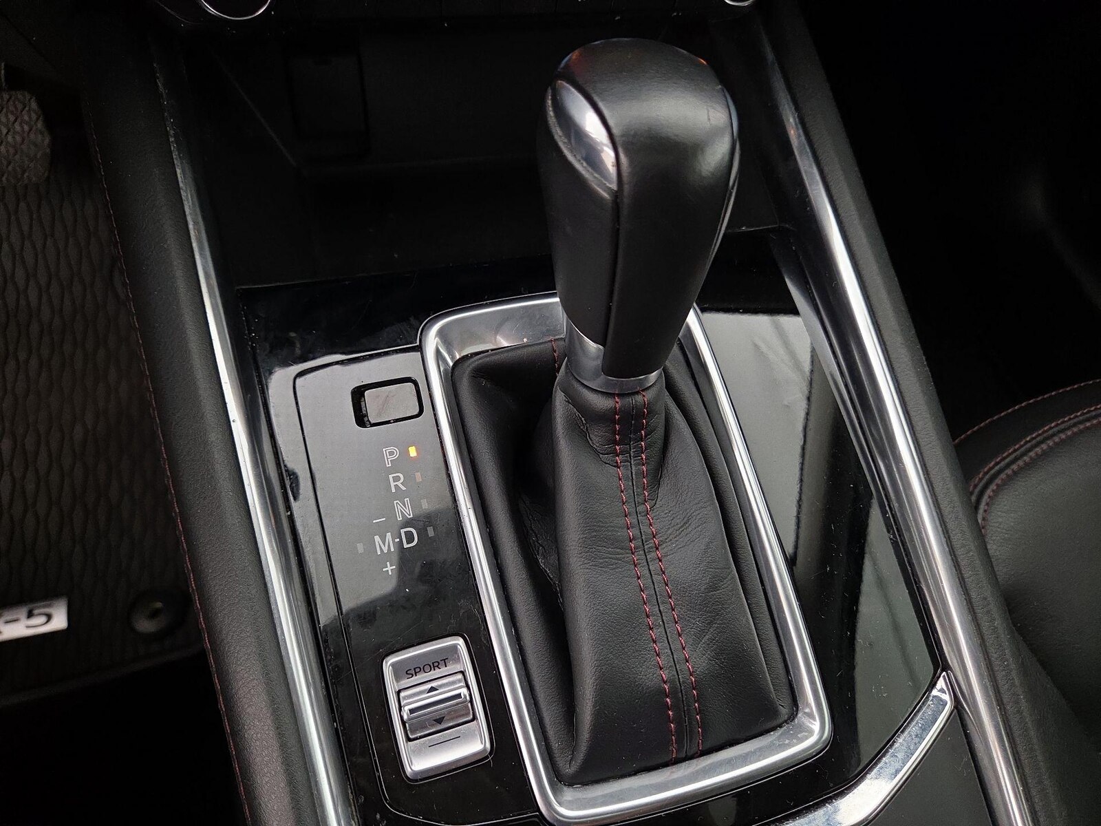 2024 Mazda CX-5 S Carbon Edition - Photo 9
