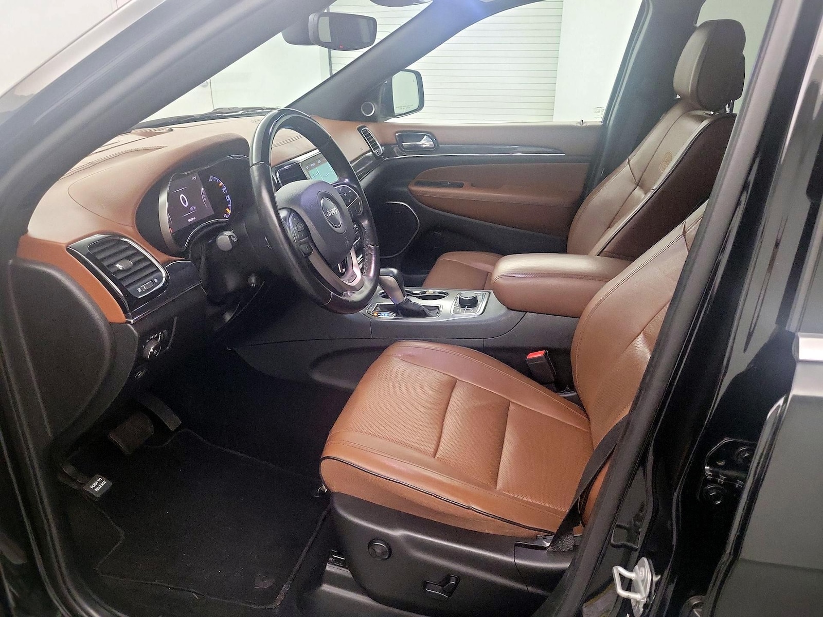 2020 Jeep Grand Cherokee Overland - Photo 10