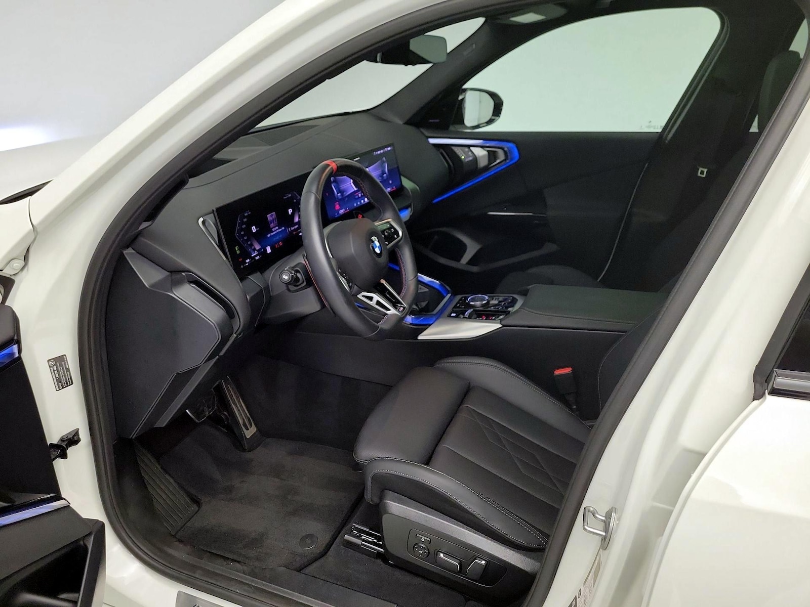 2026 BMW X3 M50 - Photo 12