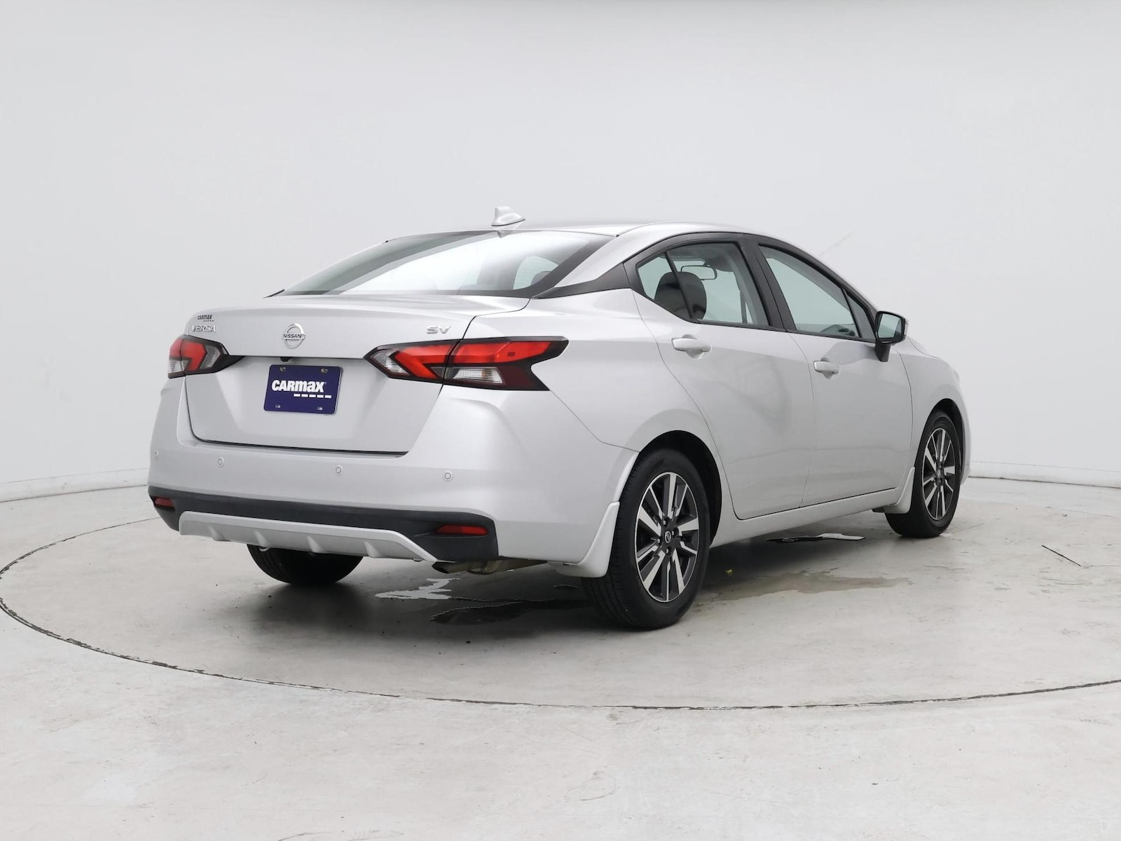 2021 Nissan Versa Sedan SV - Photo 9