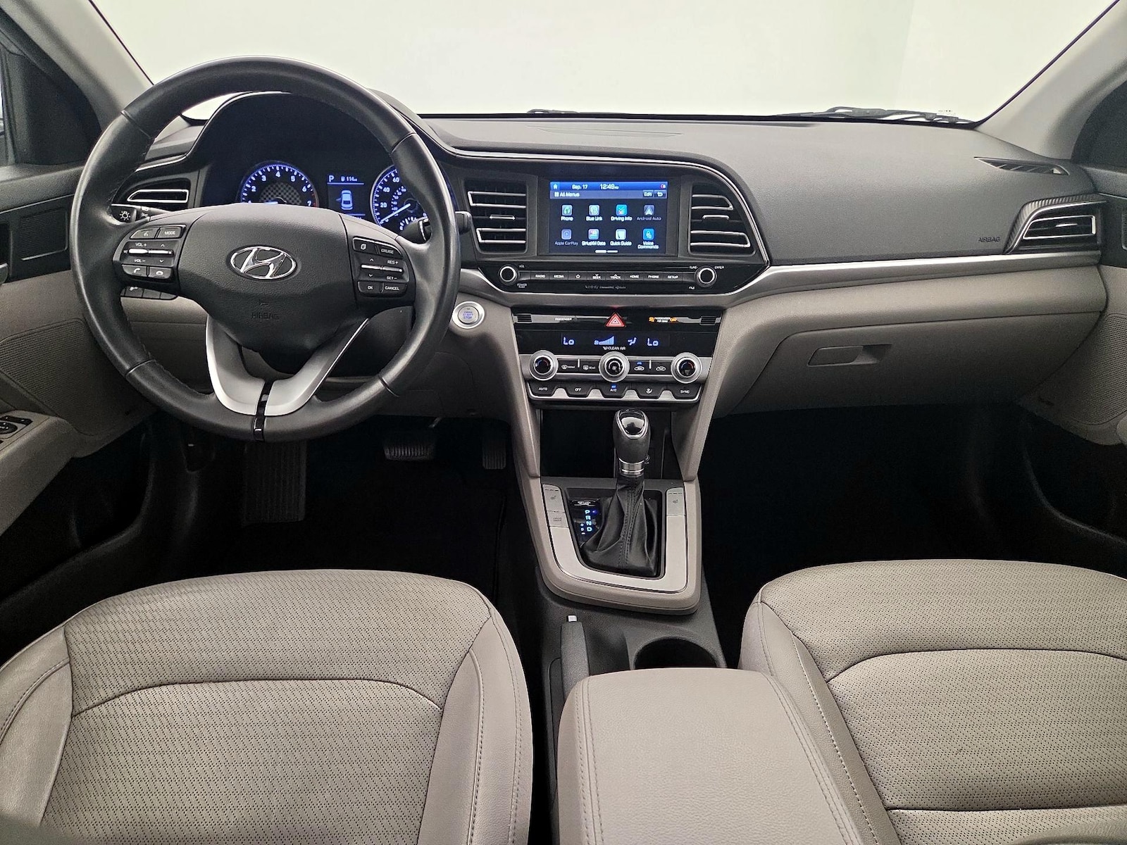 2020 Hyundai Elantra Limited - Photo 10