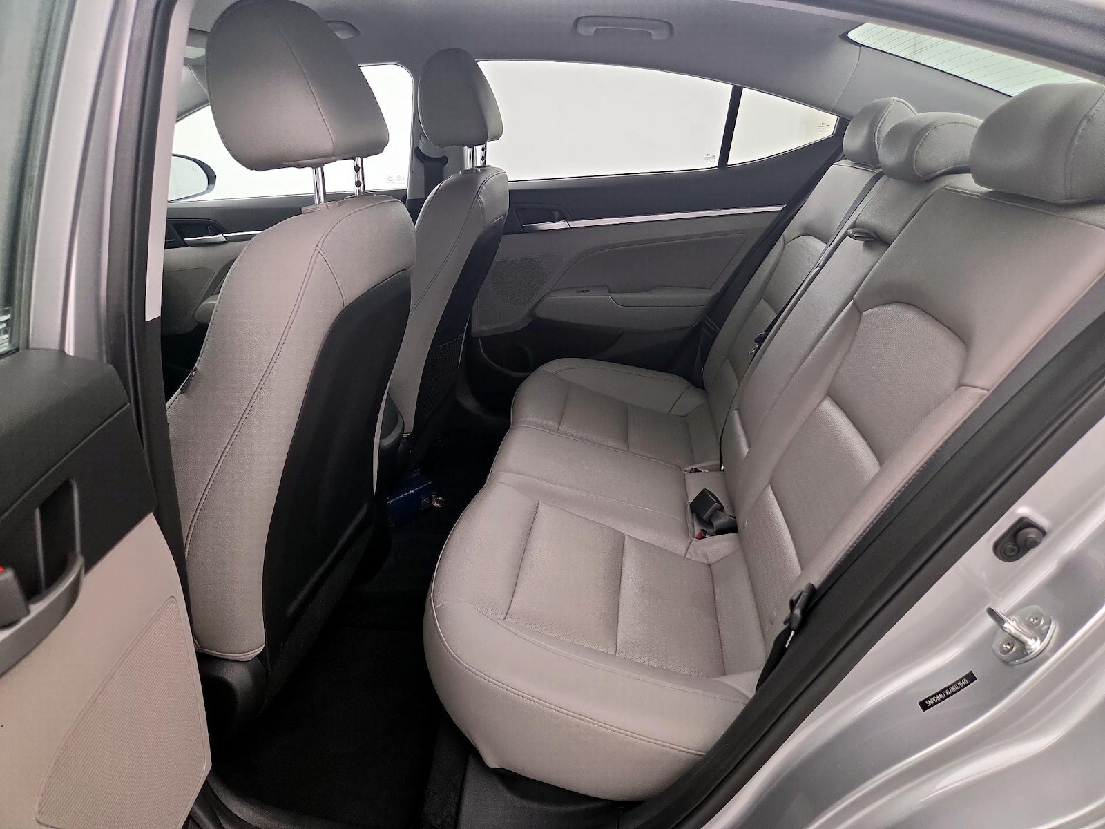 2020 Hyundai Elantra Limited - Photo 20