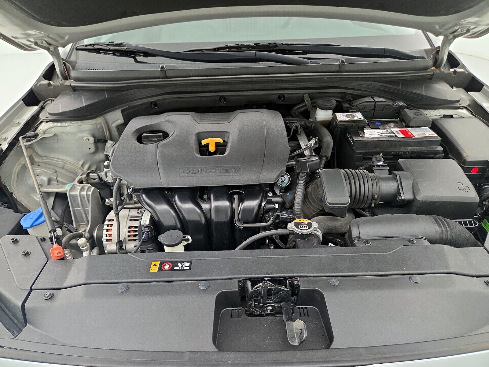 2020 Hyundai Elantra Limited - Photo 22