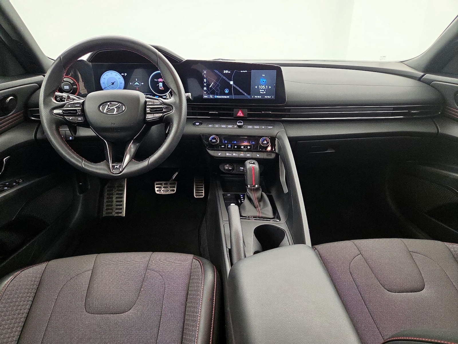 2023 Hyundai Elantra N Line - Photo 10