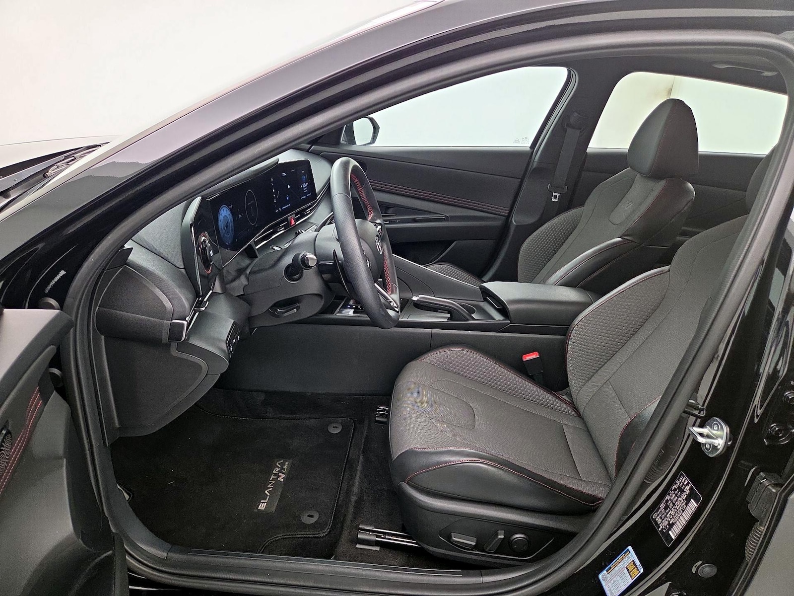 2023 Hyundai Elantra N Line - Photo 12