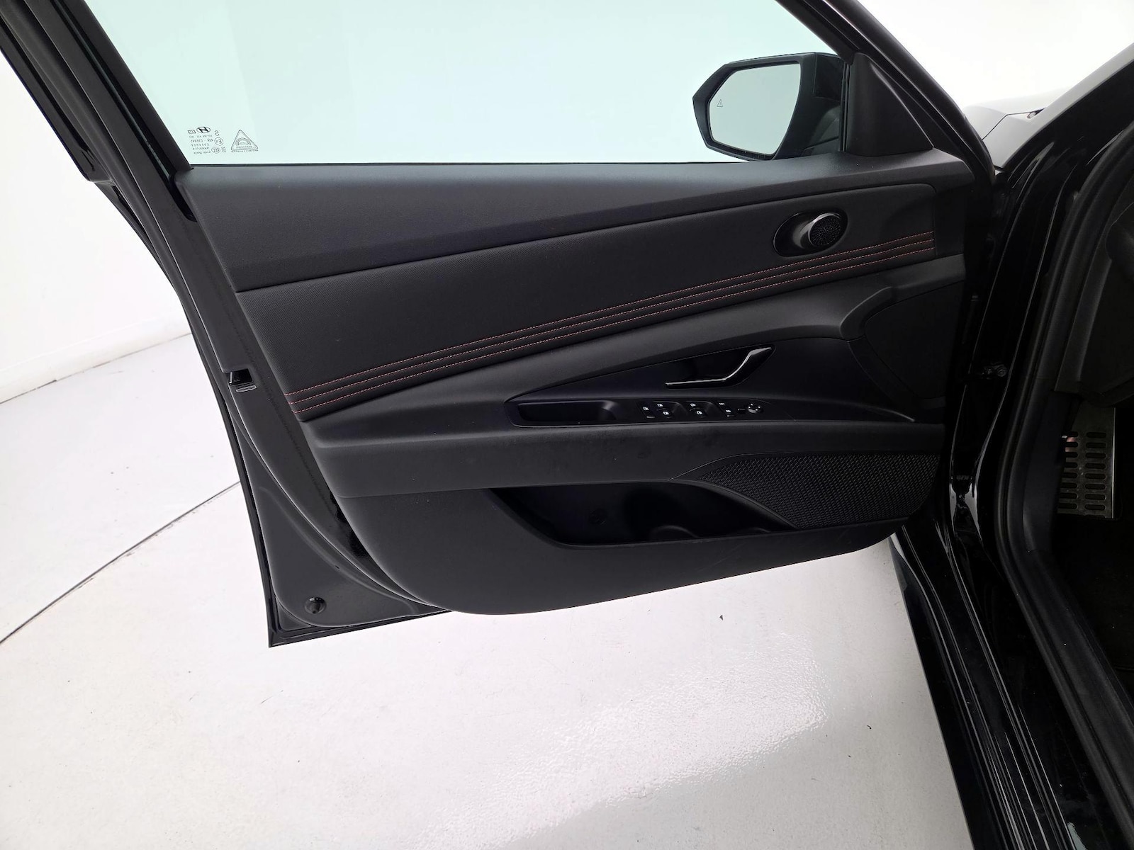 2023 Hyundai Elantra N Line - Photo 13
