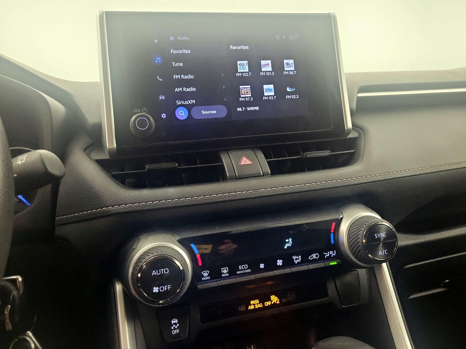 2024 Toyota RAV4 LE - Photo 14