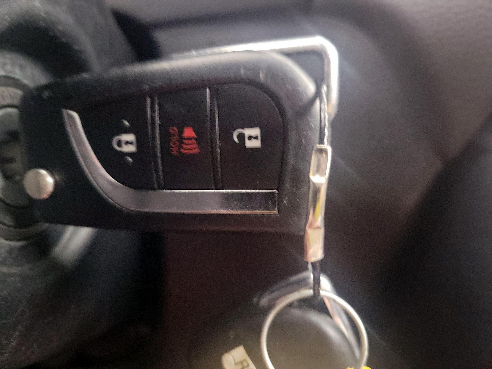 2024 Toyota RAV4 LE - Photo 20