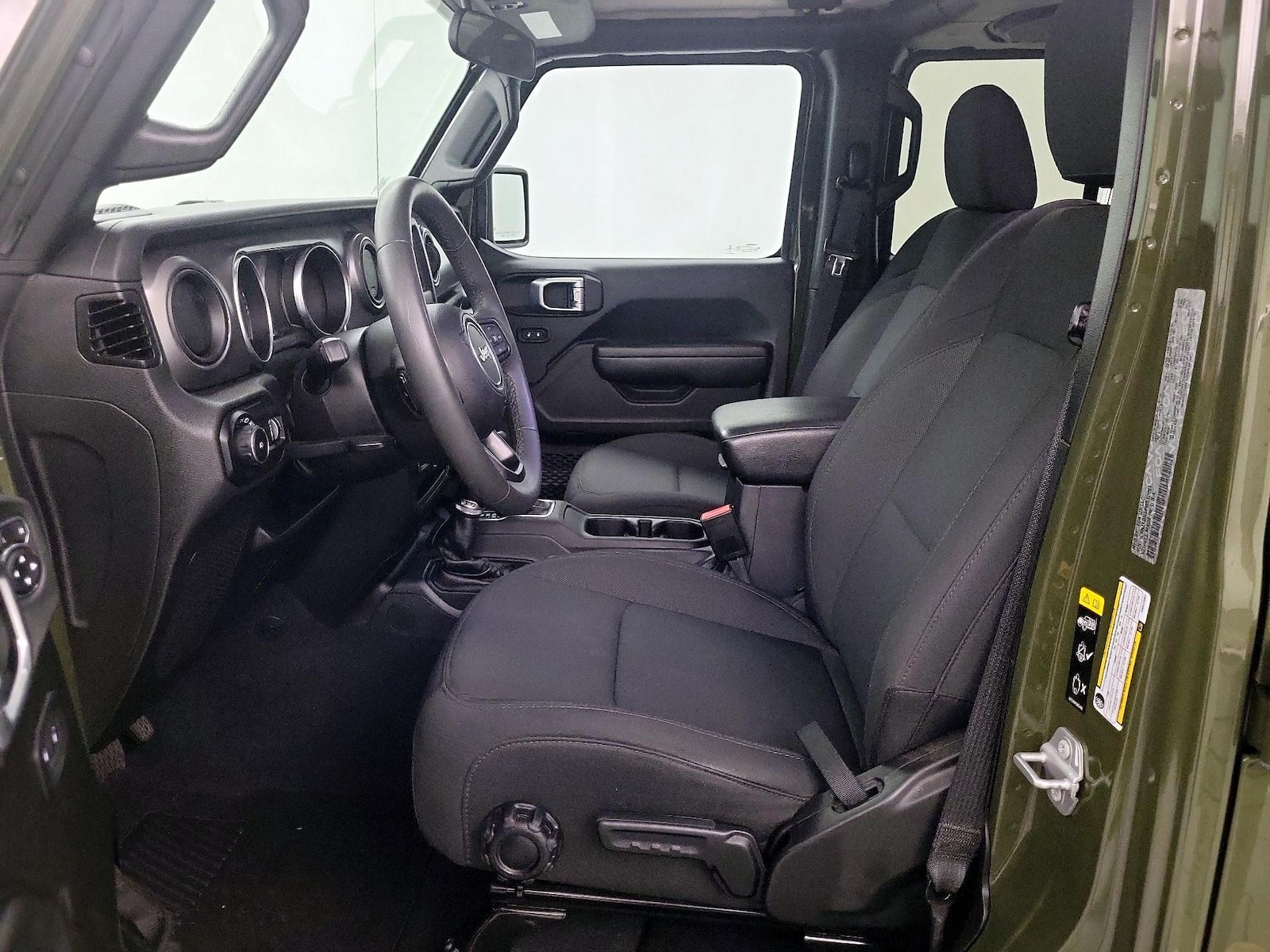2023 Jeep Wrangler 4-Door Willys - Photo 12