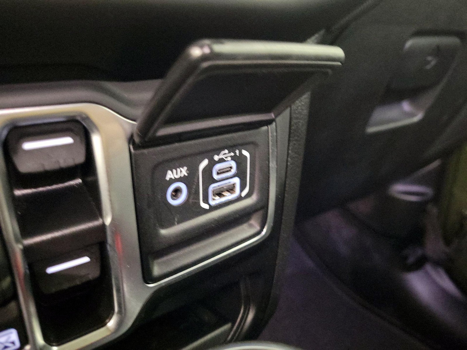 2023 Jeep Wrangler 4-Door Willys - Photo 19