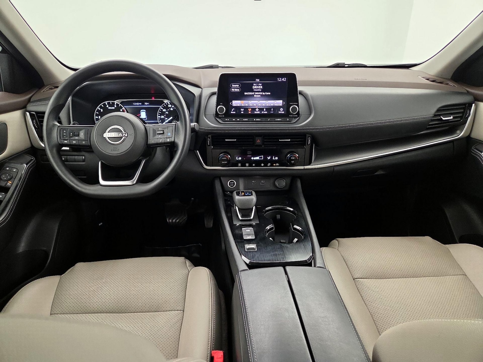 2022 Nissan Rogue SV - Photo 10