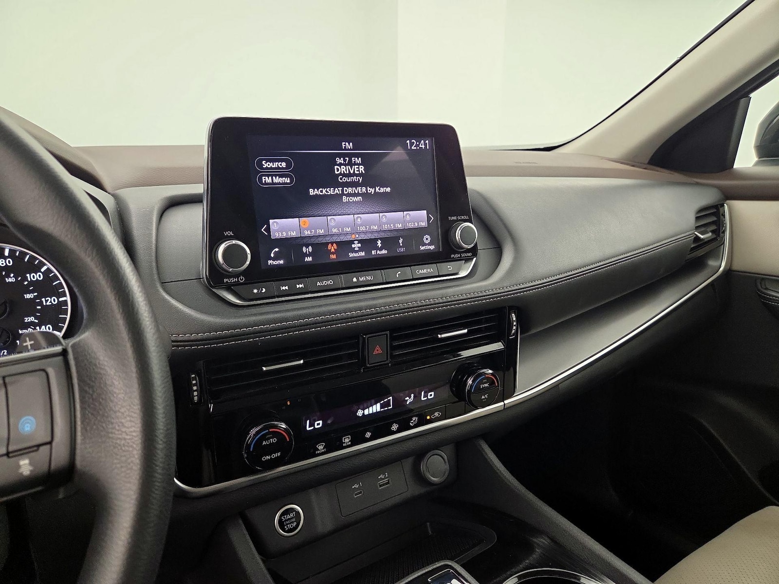 2022 Nissan Rogue SV - Photo 16