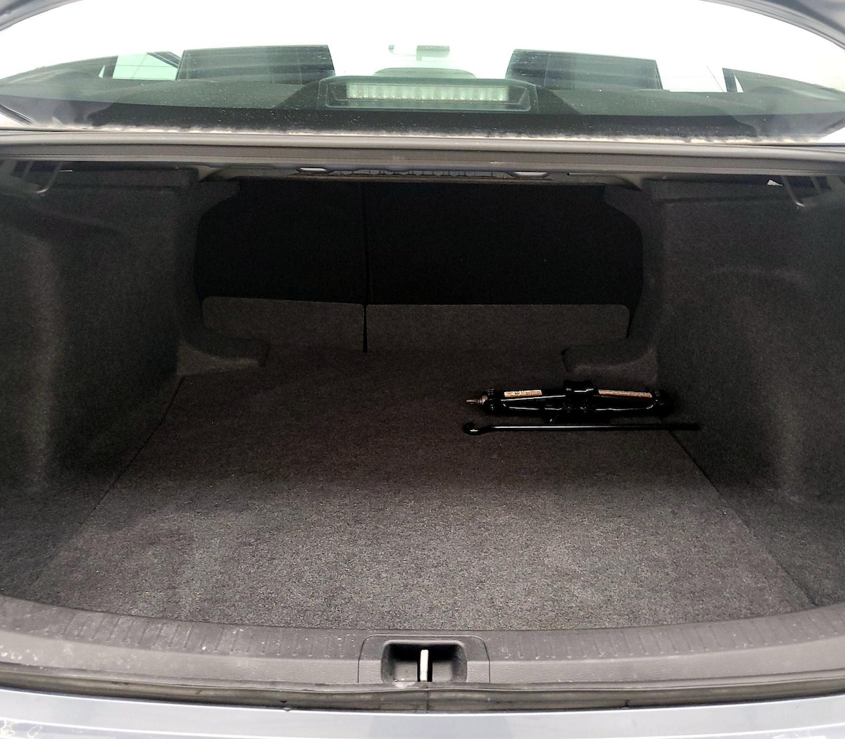 Trunk/Cargo (Seats Up)