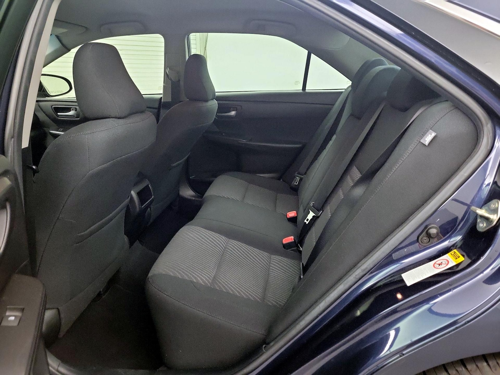 2017 Toyota Camry LE - Photo 18