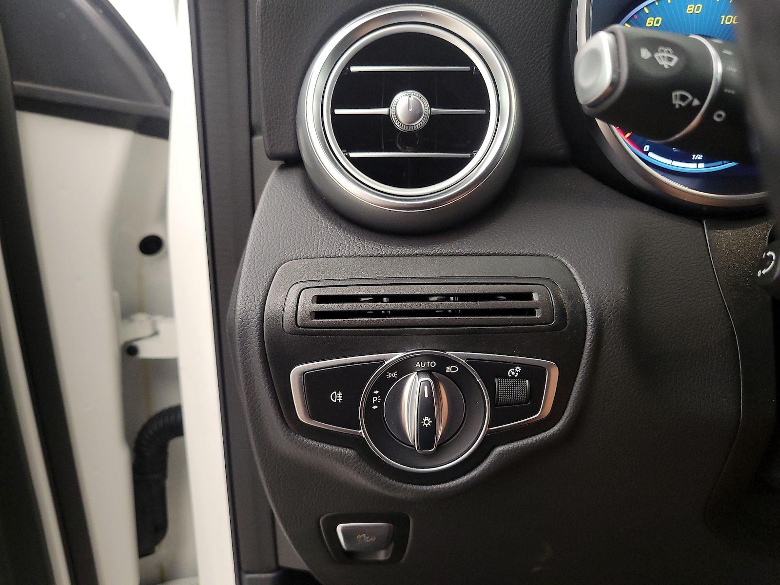 2022 Mercedes-Benz GLC GLC300 - Photo 14