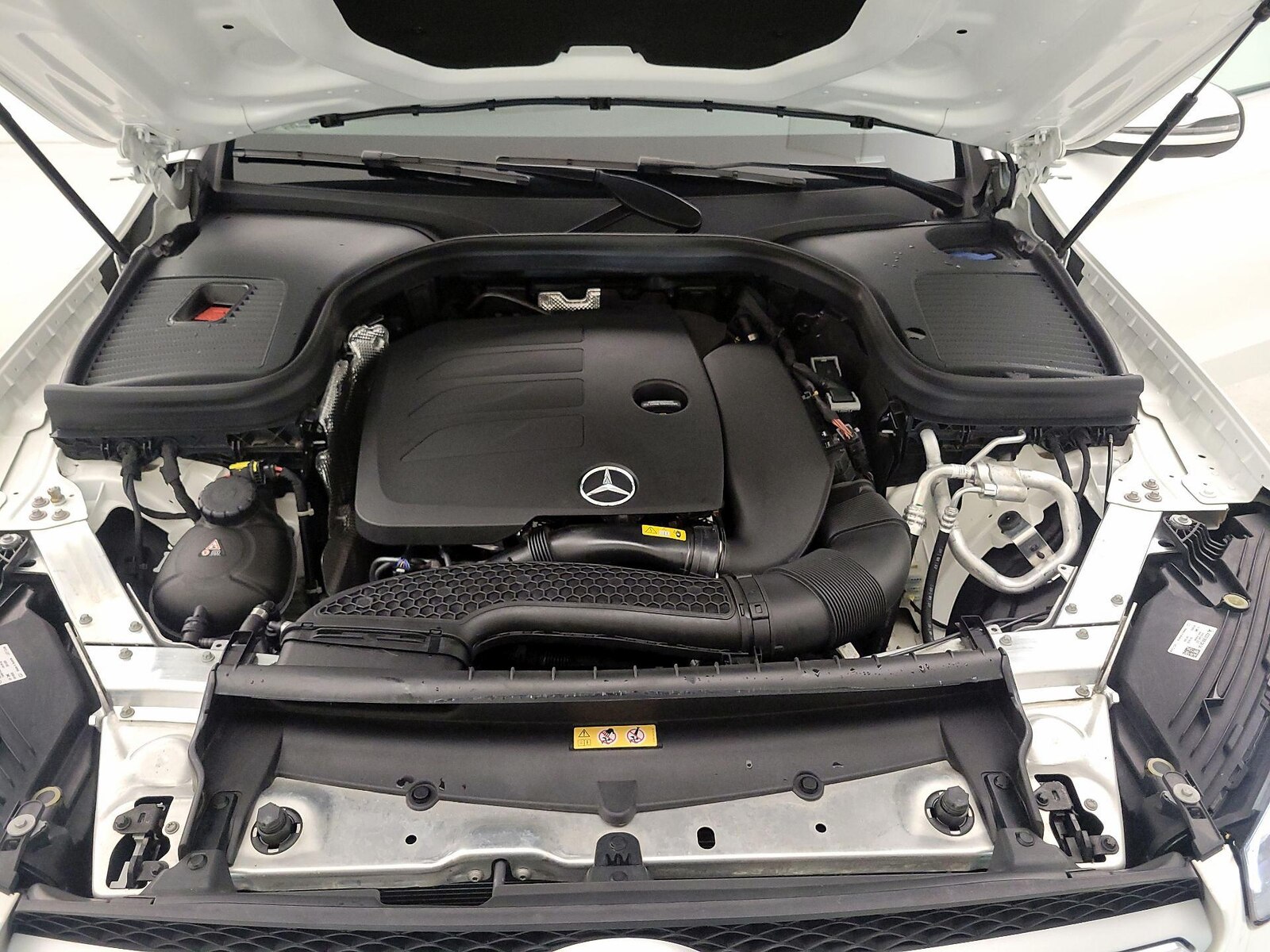 2022 Mercedes-Benz GLC GLC300 - Photo 23