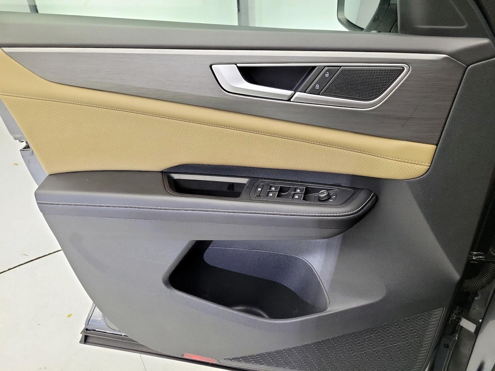 2024 Volkswagen Atlas Cross Sport SE - Photo 13