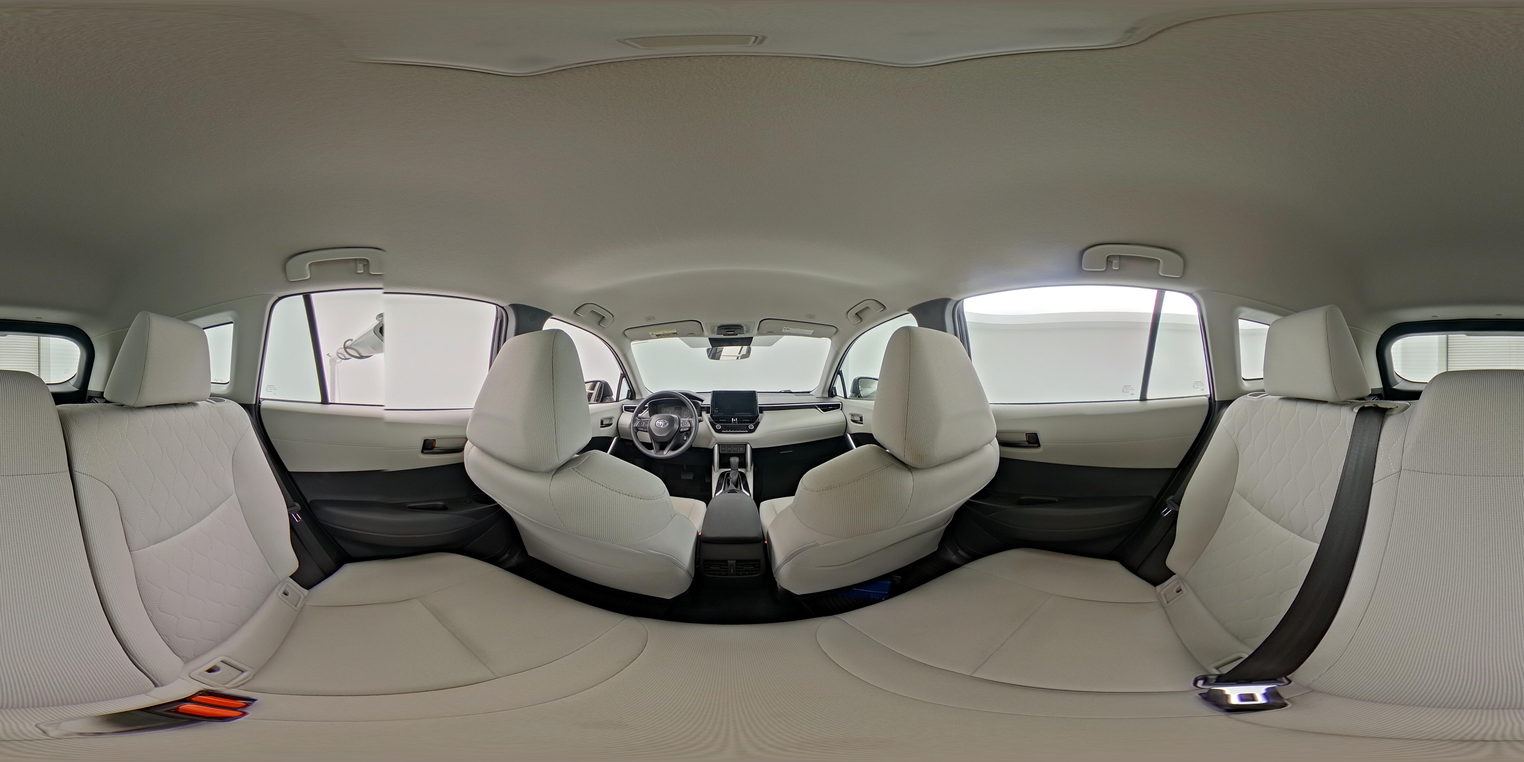 2025 Toyota Corolla Cross L - Photo 25