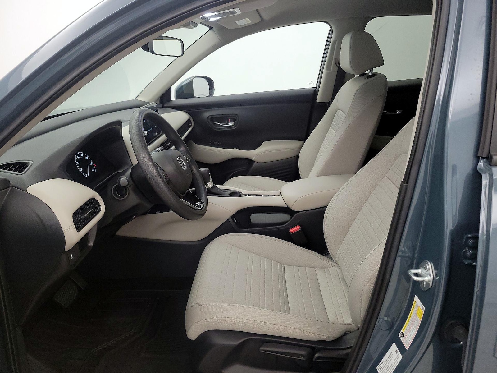2027 Honda HR-V LX - Photo 12