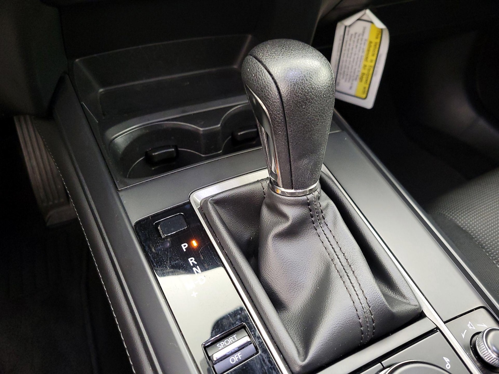 2024 Mazda CX-30 S - Photo 18