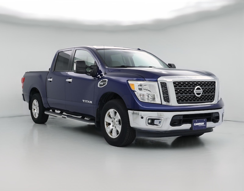 2017 Nissan Titan SV