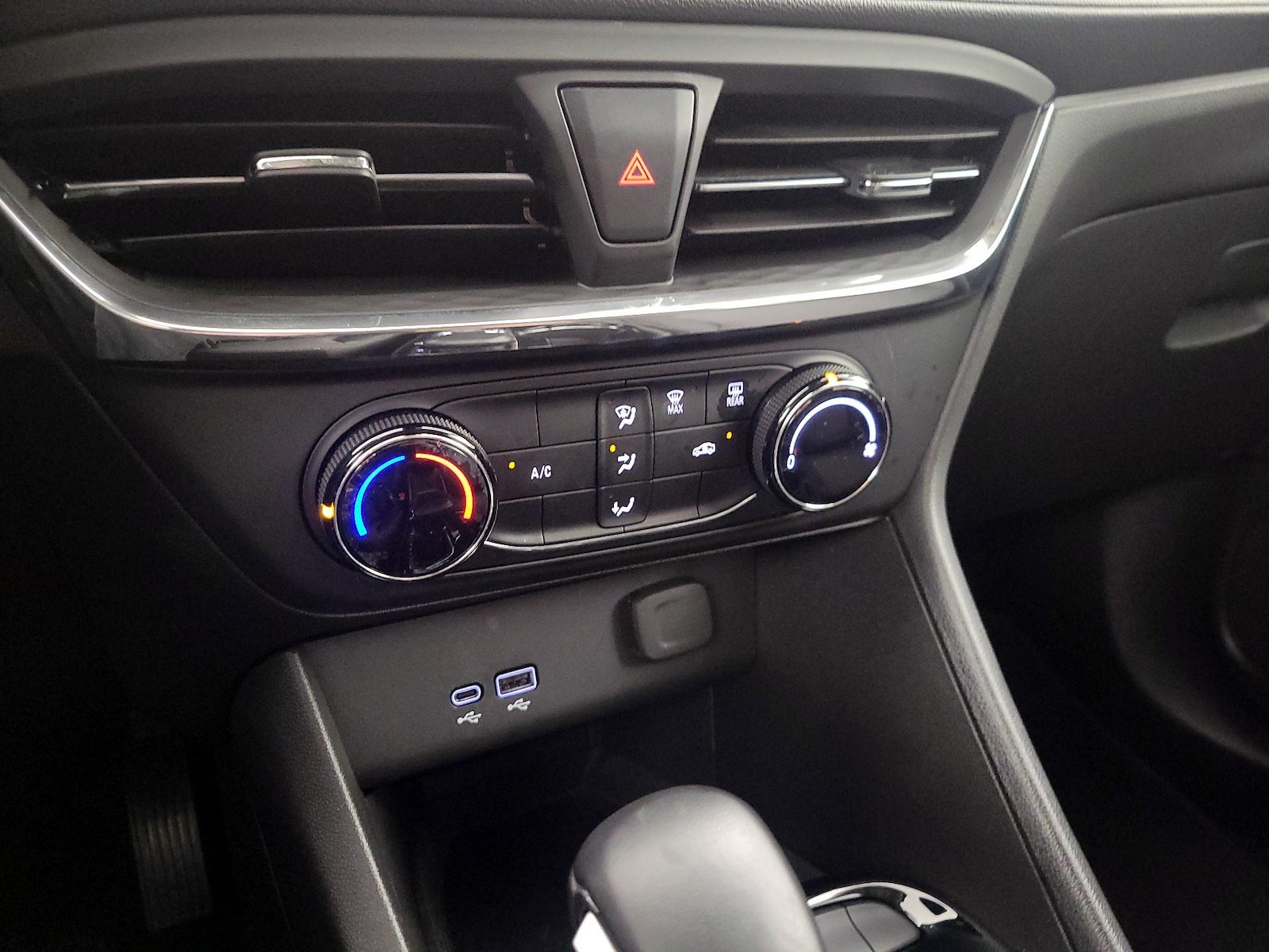 2025 Buick Encore GX Preferred - Photo 17