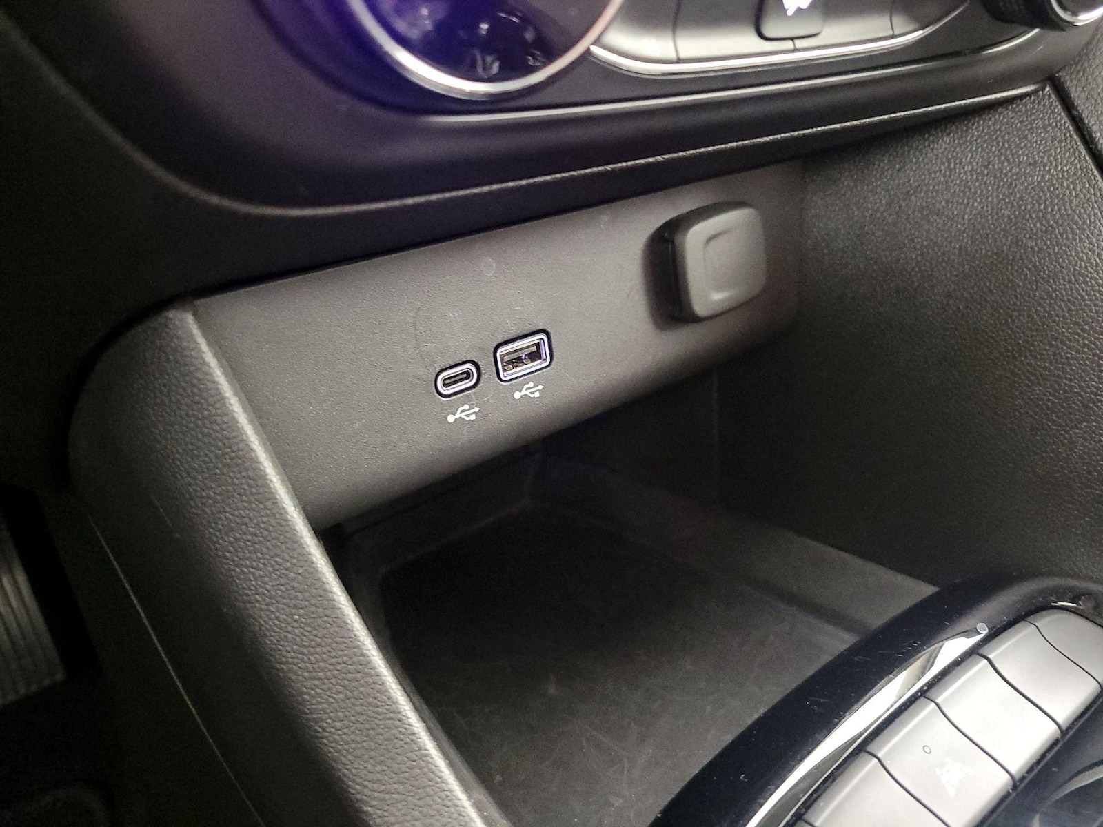 2025 Buick Encore GX Preferred - Photo 19