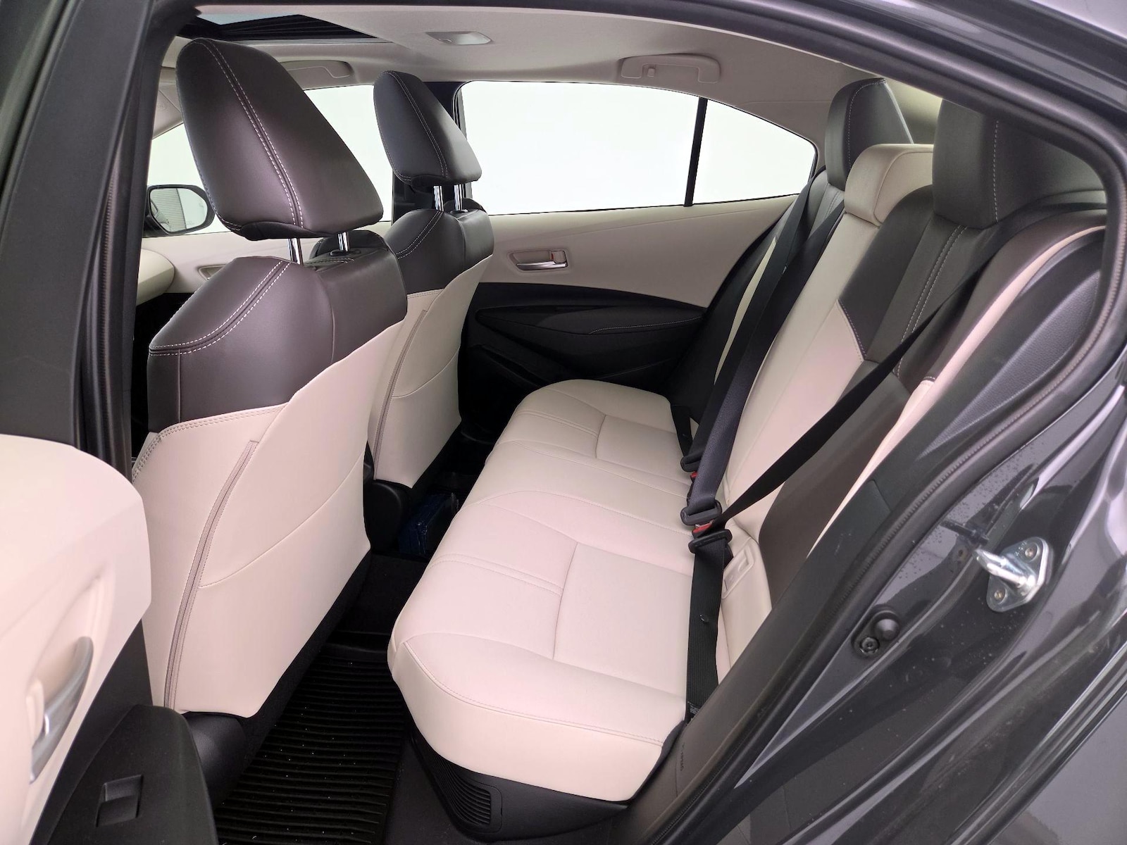 2024 Toyota Corolla XLE - Photo 22