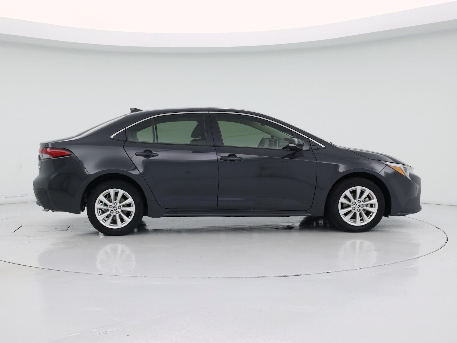 2024 Toyota Corolla XLE - Photo 8