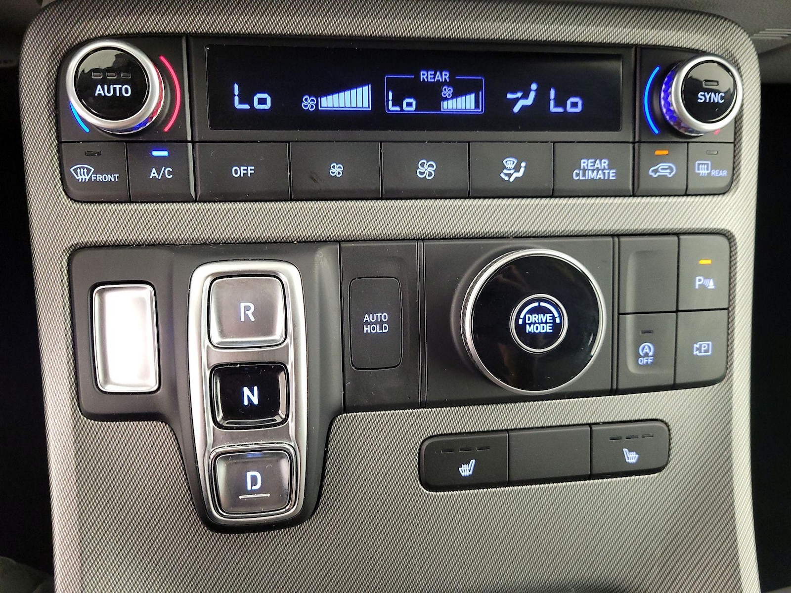 2025 Hyundai Palisade SEL - Photo 18