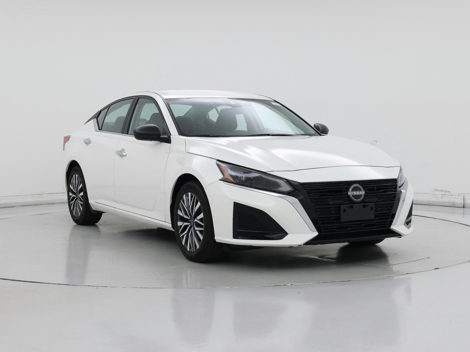 2025 Nissan Altima SV - Photo 2